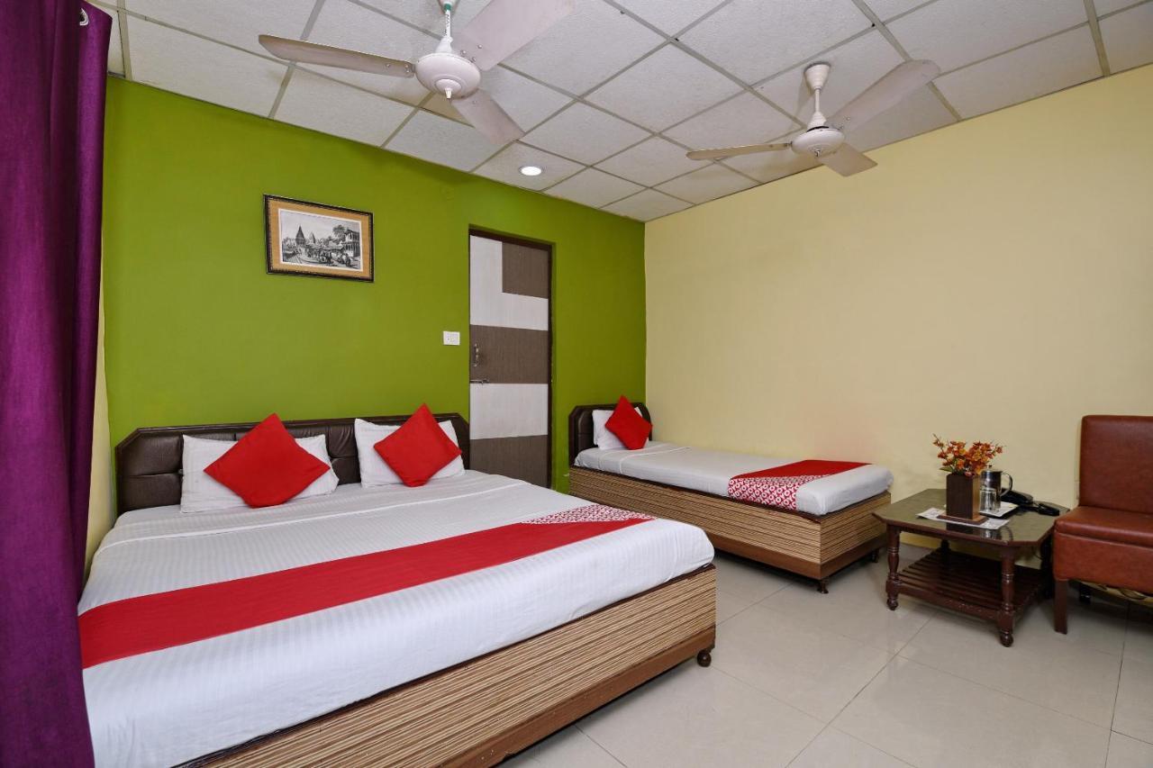 Oyo 3519 Hotel Garden Inn Varanasi Bagian luar foto